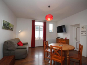 Mont-Dore : Beau T2 avec WIFI en centre, proche Thermes - FR-1-608-163